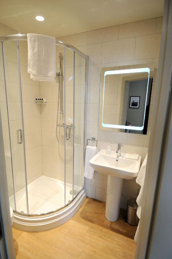 The George Hotel Каслтаун Экстерьер фото